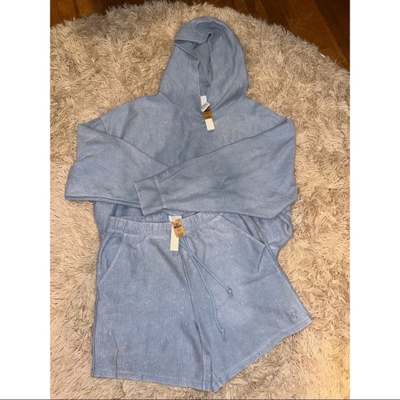 PINK Victoria's Secret Tops - NEW VS Pink Set